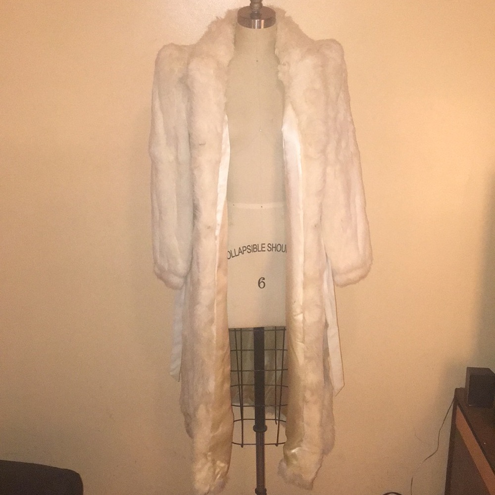 100% rabbit fur w/ acetate satin lining